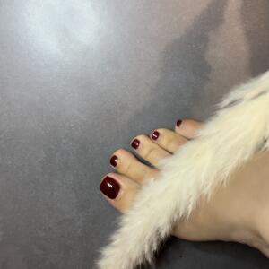 Lili_feet_lover mym