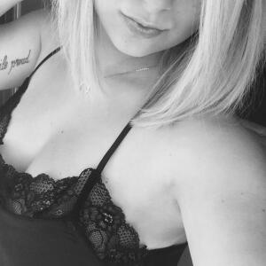 Lili_yeuxbleus mym