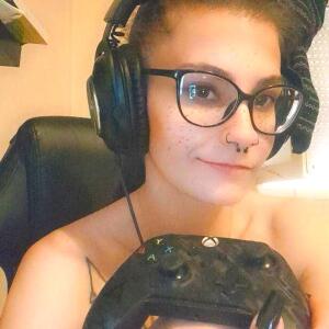 Lilith_baldy mym