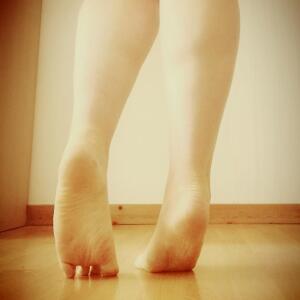 Lilly_feet mym