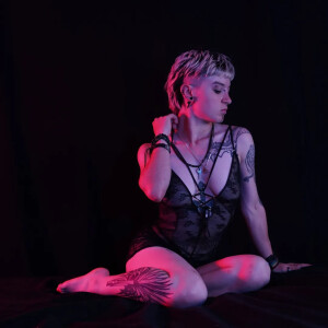 Lilredmoonn mym