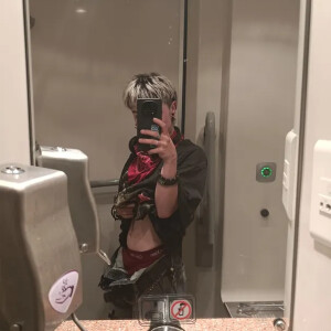 Lilredmoonn mym
