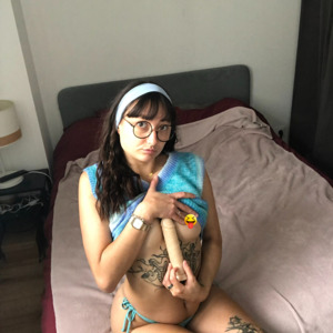 Lily_69 mym