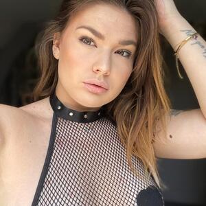 Lily_devil mym