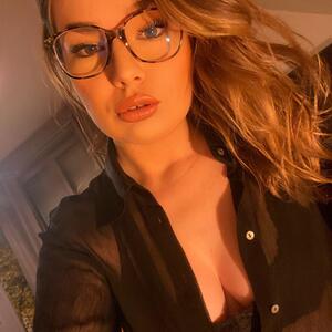 Lily_devil mym