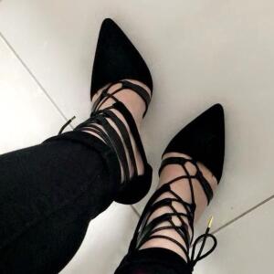 Lily_talons mym