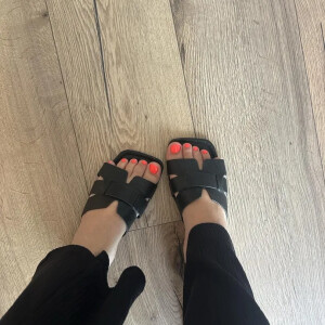 Lina_hot_feet mym