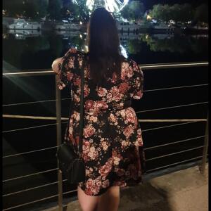 Little_brunette_curvy mym
