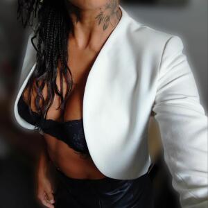 Littleblack_swann mym
