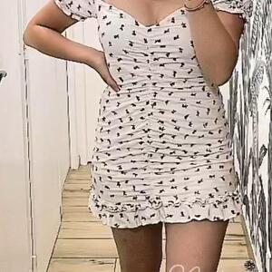 Littleblondiie_hot mym