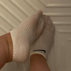 Lizie_feet mym
