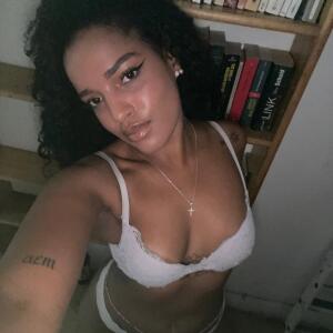 Loella_mya mym