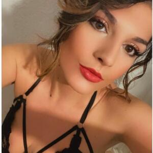 Lola_delucaoff mym