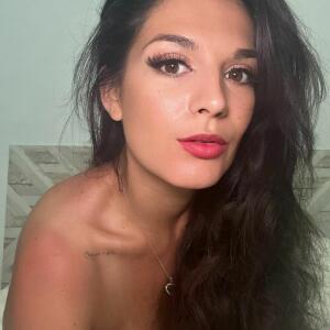 Lola_delucaoff mym