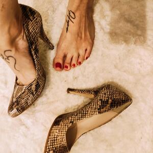 Lola_sexyfoot_ mym