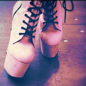 Lola_shoes mym