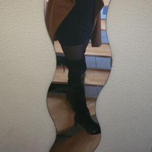 Lola_timide mym