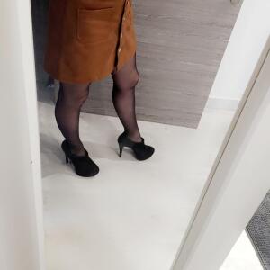 Lola_timide mym