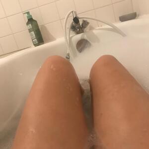 Lola_white mym