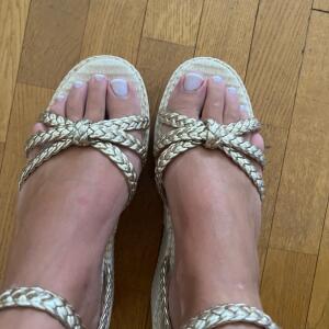 Lolabodyshape_and_feets mym