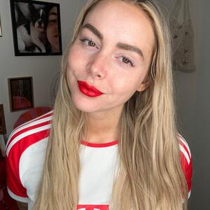 Lolaloretta96 mym