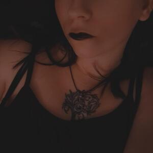Lonely_model_of_darkness mym