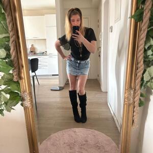 Look_me__ mym