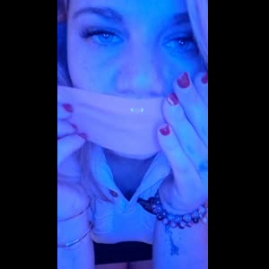 Look_me__ mym