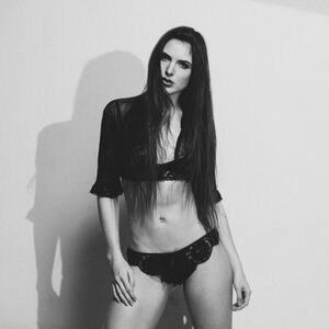 Lou_french_model mym