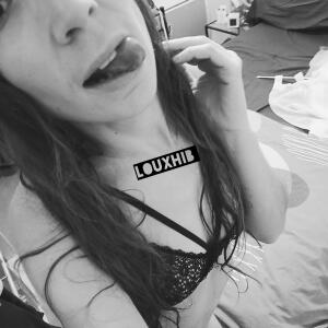 Lou_xhib mym