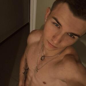 Louccas34200 mym