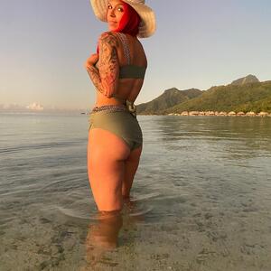 Louna-lucas-exhib mym