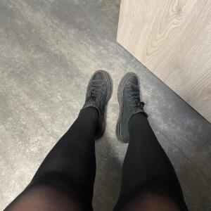 Lowli_feet mym