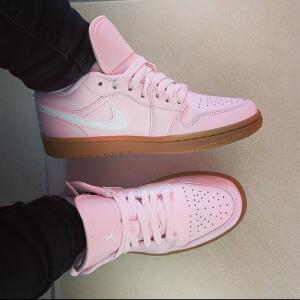 Lowli_feet mym