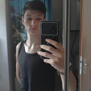Lucas_025 mym
