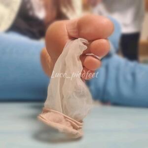 Luce_piedfeet mym