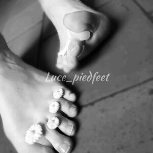 Luce_piedfeet mym
