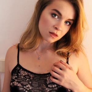Lucy_sanivy mym