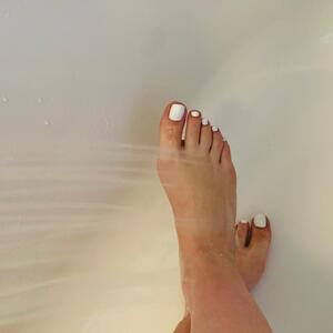 Luna_sexy_feet mym