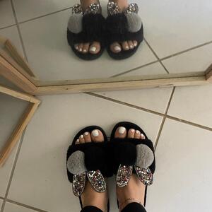 Lvrn_feet_ mym