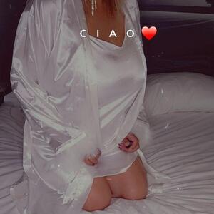 Lyna_enceintehot mym