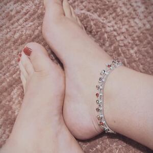 M_yprettyfeet mym