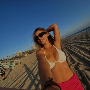 Magalie_delbault mym