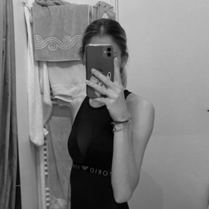 Manon_666_ mym