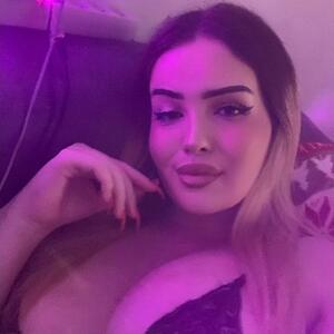 Mayaa_doll mym