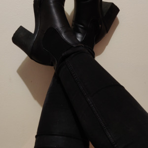 Meet_my_feet mym