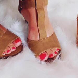 Mes_pieds_a_moi_00 mym