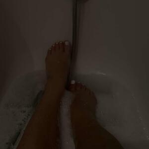 Mesbeauxpieds01 mym