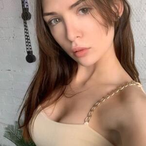 Mia_deluca mym