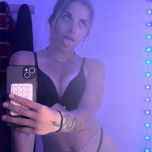 Mia_louve mym